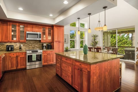 Gathering place~Spacious Kitchen