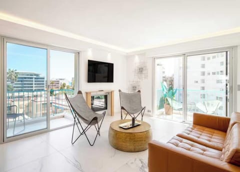 Apartment | Living area