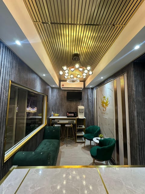 Deluxe Single Room | Desk, laptop workspace, iron/ironing board, free WiFi