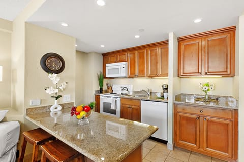 Full-size kitchen appliances