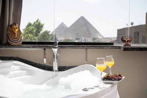 Luxury Double Room | Jetted tub