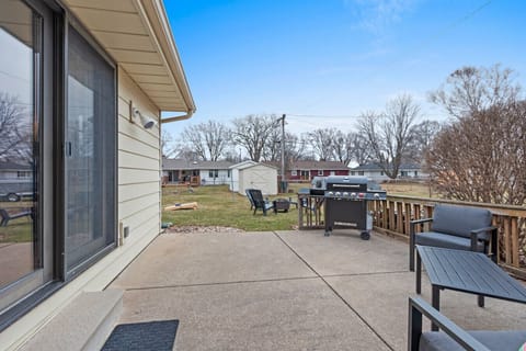 Patio with Gas Grill