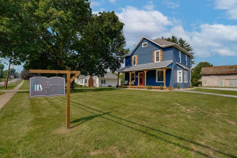Let the kids roam free on this gorgeous piece of land!