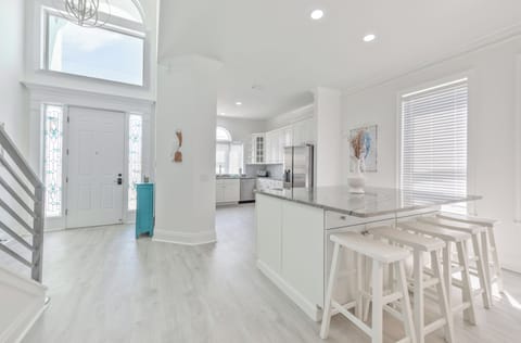 Extra seating at the kitchen island