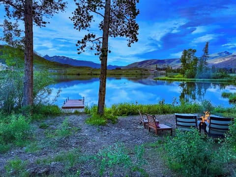 Summer on Sun Valley Lake at Dusk
