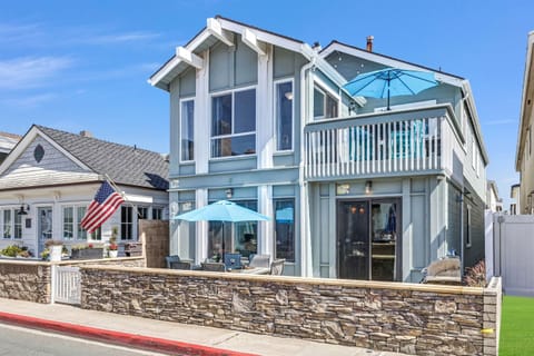 Upper Unit is the Dolphin Sanctuary with Ocean and Catalina Island Views