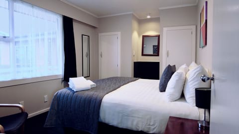 Family Triple Room | Individually decorated, individually furnished, laptop workspace