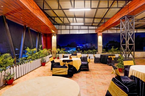 House | Outdoor dining