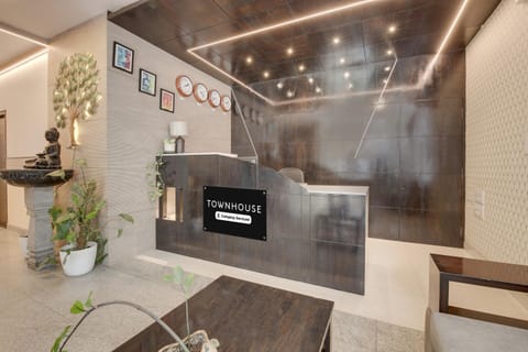 House | Reception