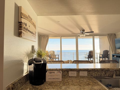 Unobstructed view from the kitchen/ living room