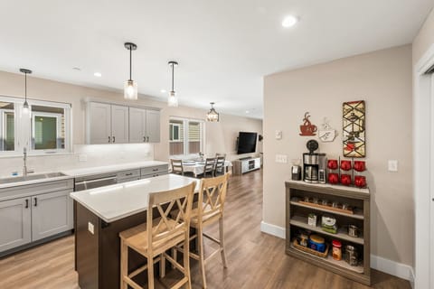 Coffee & Tea bar with burr grinder, Ninja coffee maker and French press.