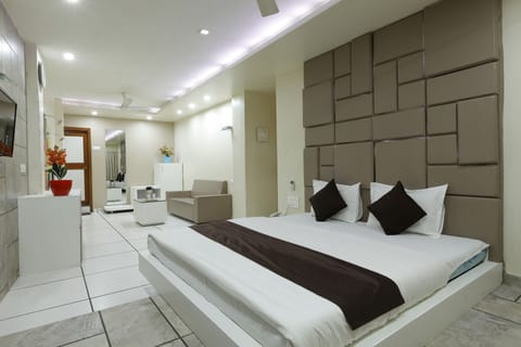 Executive Double or Twin Room, 1 Bedroom | Premium bedding, in-room safe, desk, soundproofing