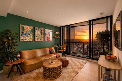 valley sunset loungeroom