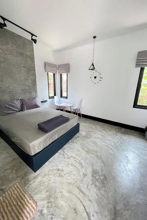 Deluxe Double Room | Iron/ironing board, free WiFi, bed sheets