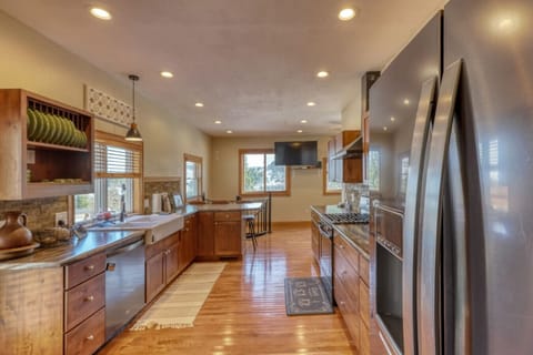 Stainless steel appliances make whipping up meals a dream