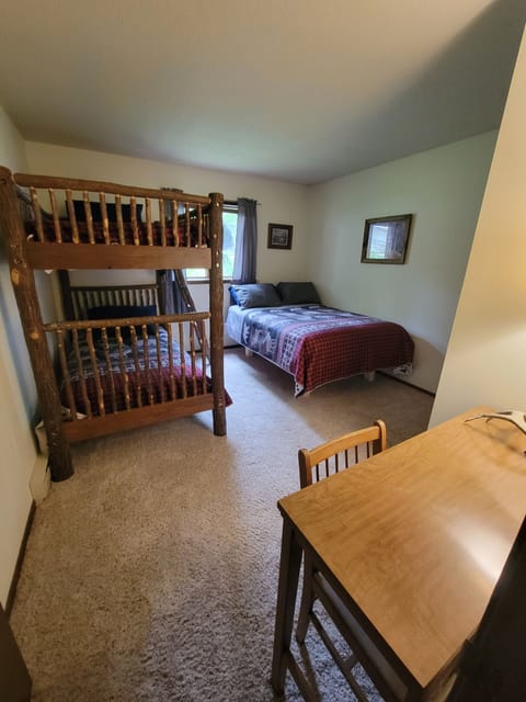 lower level large guest room