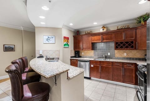 Plenty of space to get creative in the kitchen!