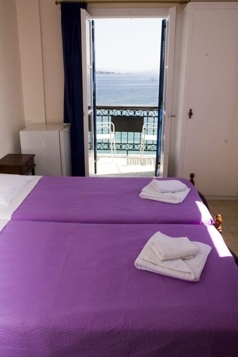 Double or Twin Room | Blackout drapes, free cribs/infant beds, free WiFi, bed sheets