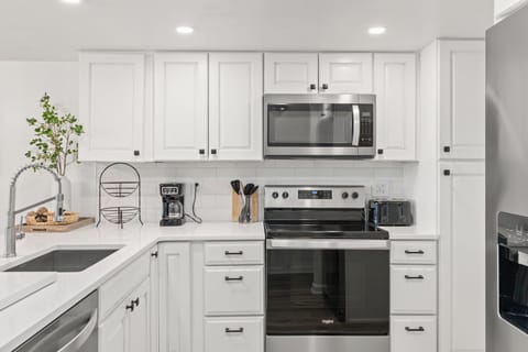 Pinnacle Port C3-203 07