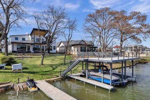 Boatdock, Boat, Jet-ski lifts