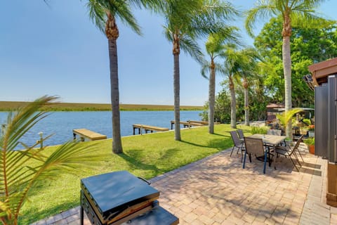 Okeechobee Vacation Rental | 1BR | 1BA | 800 Sq Ft | 1 Step to Enter