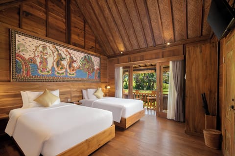 Family Wooden House | Premium bedding, in-room safe, desk, laptop workspace