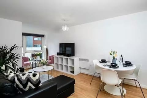 House | Living area | Flat-screen TV