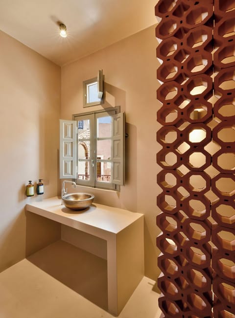 Sienna Premium Room | Bathroom | Free toiletries, hair dryer, towels