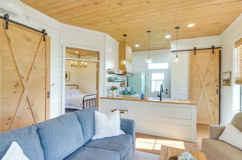 House (1 Bedroom) | Interior