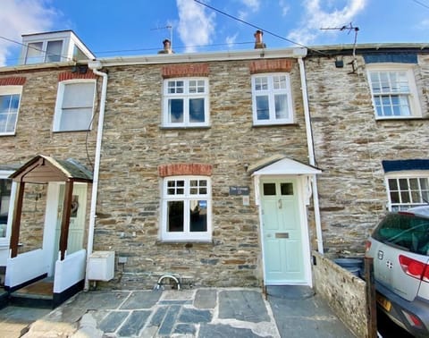 Front of The Cottage holiday cottage in, Padstow, North Cornwall