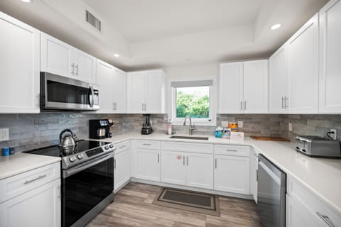 Open Kitchen ready to entertain