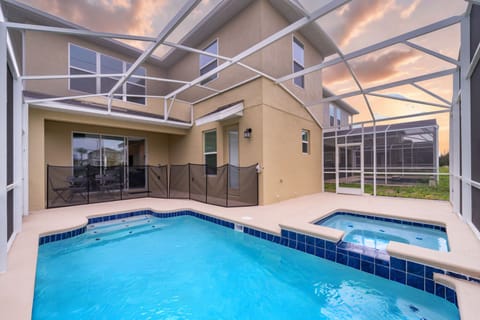 Soak up the Florida sunshine and make the most of the beautiful weather while relaxing in your private pool or grilling on the BBQ.