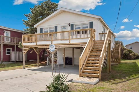 This 3-Bedroom, 3-Bathroom beach home offers the perfect blend of comfort and convenience, making it an ideal destination for your Outer Banks getaway.
