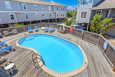 Community Pool Is Right Next door!