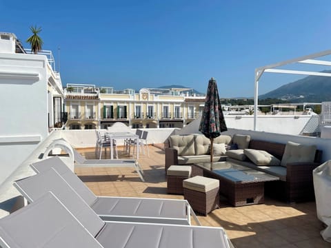 House | Outdoor dining