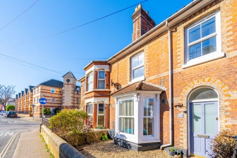 12 Hans Place, Cromer: A super stylish semi-detached Victorian period cottage situated in in the heart of bustling Cromer