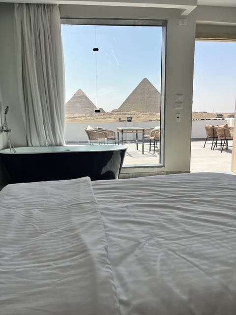 Comfort Suite, Balcony, Mountain View | Desk, free WiFi, bed sheets