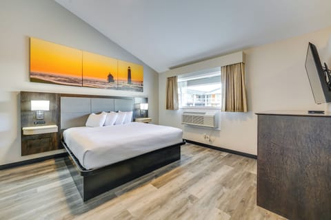 Port Huron Vacation Rental | Studio | 1BA | 600 Sq Ft | 1 Step Required