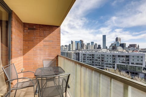 Denver Vacation Rental | 2BR | 2BA | 991 Sq Ft | Step-Free Access