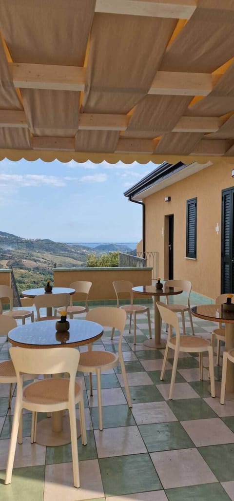 Classic Room | Terrace/patio