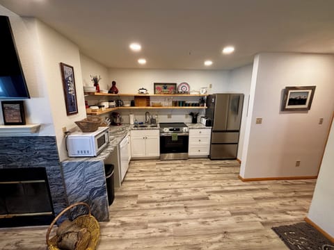 Fully Stocked Kitchen