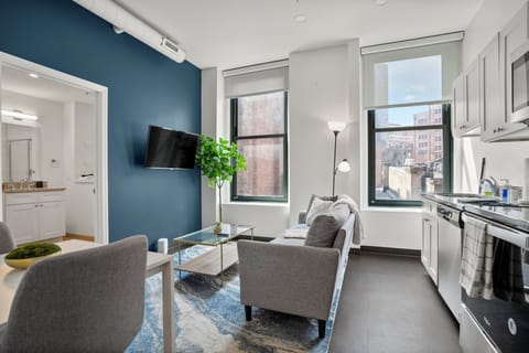 Deluxe Apartment, 1 Queen Bed, Non Smoking | Living area | 43-inch Smart TV with digital channels, Netflix, Hulu