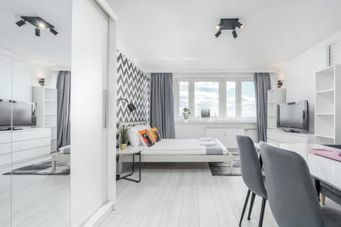 1 bedroom, iron/ironing board, cribs/infant beds, free WiFi