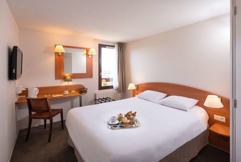 Standard Room, 1 Double Bed | Soundproofing, free cribs/infant beds, free WiFi, bed sheets