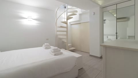 Apartment (2 Bedrooms) | 2 bedrooms, iron/ironing board, cribs (surcharge), bed sheets