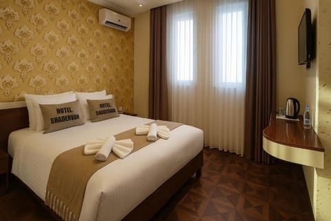 Deluxe Double Room | Desk, laptop workspace, free WiFi