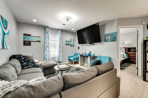Concord Vacation Rental | 2BR | 1BA | Steps to Enter | 820 Sq Ft