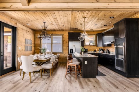 Large dining area seats 10 comfortably!