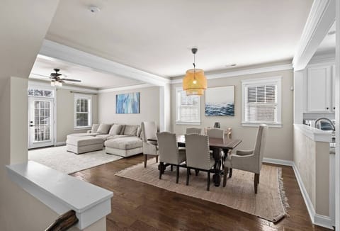 Dining space 1