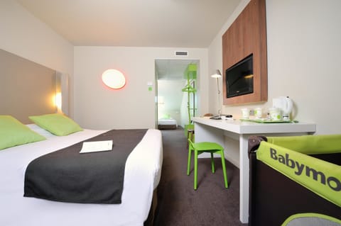 Standard Room, 1 Double Bed | Premium bedding, desk, blackout drapes, soundproofing